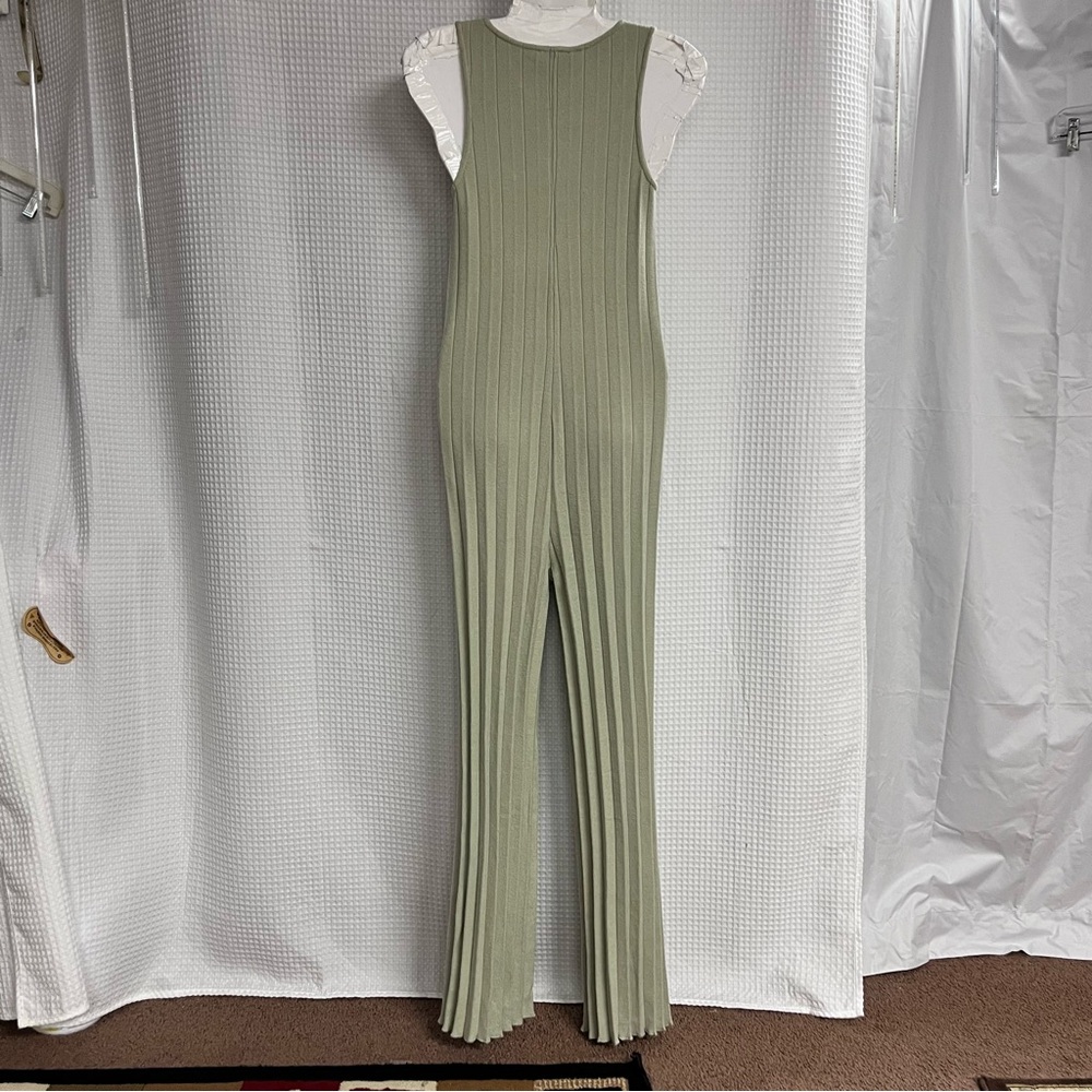Zara ladies Green Ribbed Jumpsuit size small (NWT) - Picture 5 of 7